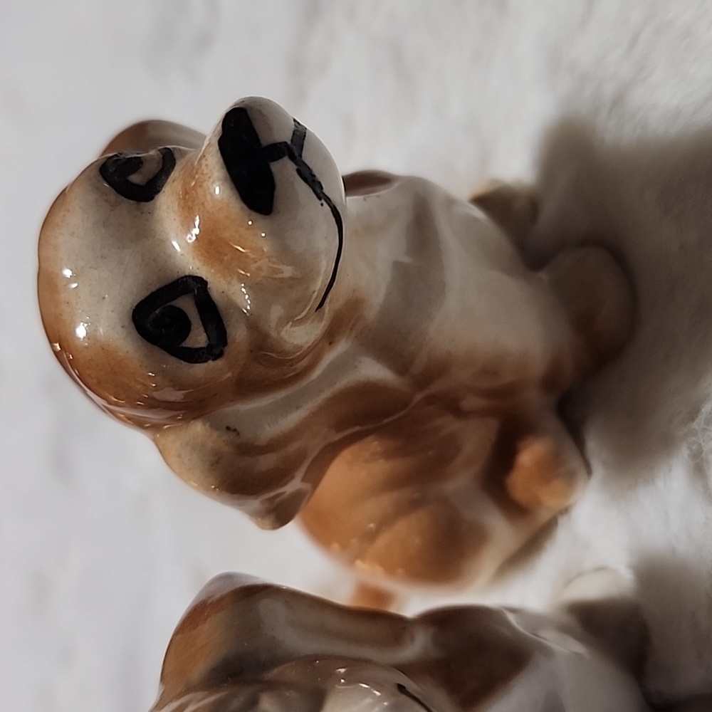 VINTAGE CERAMIC ๐ถ PUPPIES FIGURINES. ๐ถ - Picture 3 of 7